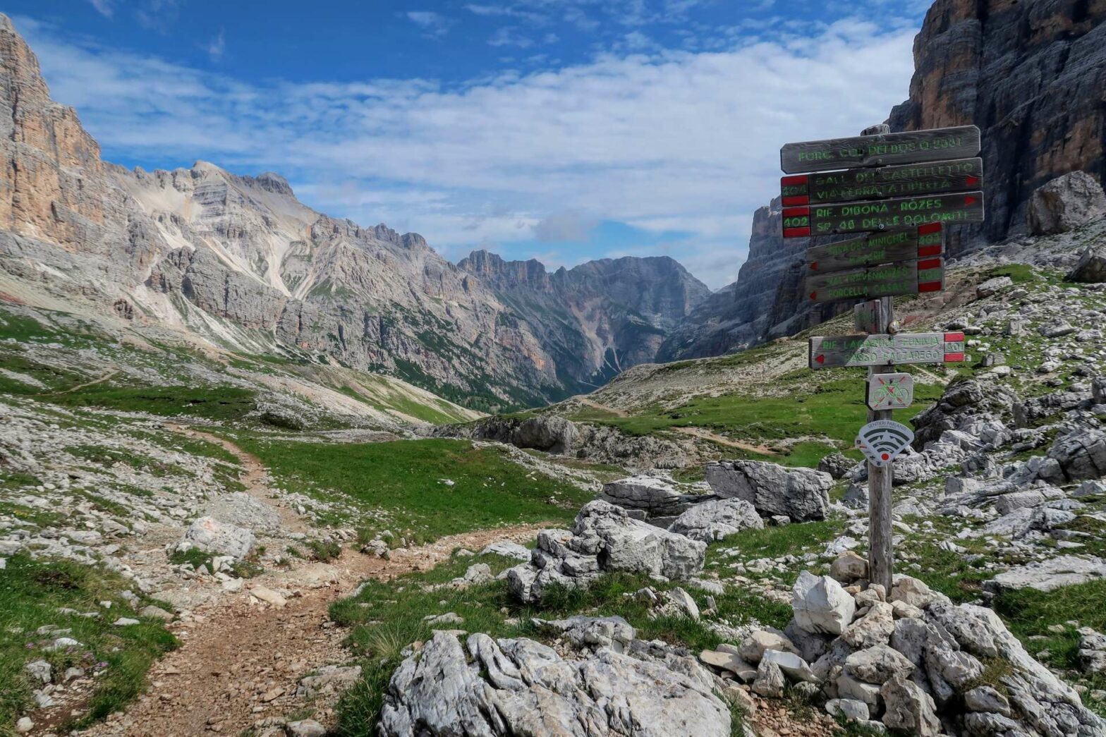 Walking down the valley from Lagazuoi in the Dolomite