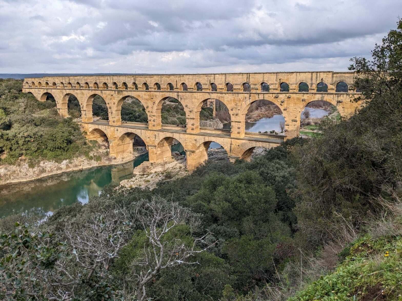 Views of Pont du Gard