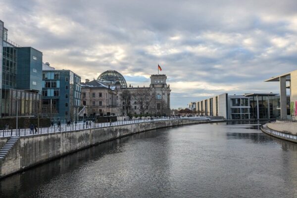 Brandenburg Gate & Reichstag Walking Tour